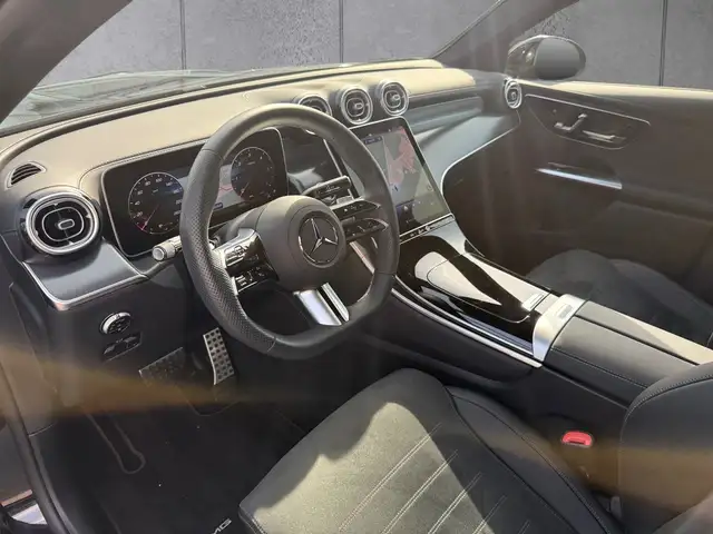 Mercedes-Benz GLC view 11
