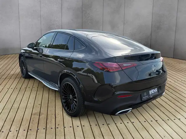 Mercedes-Benz GLC view 3