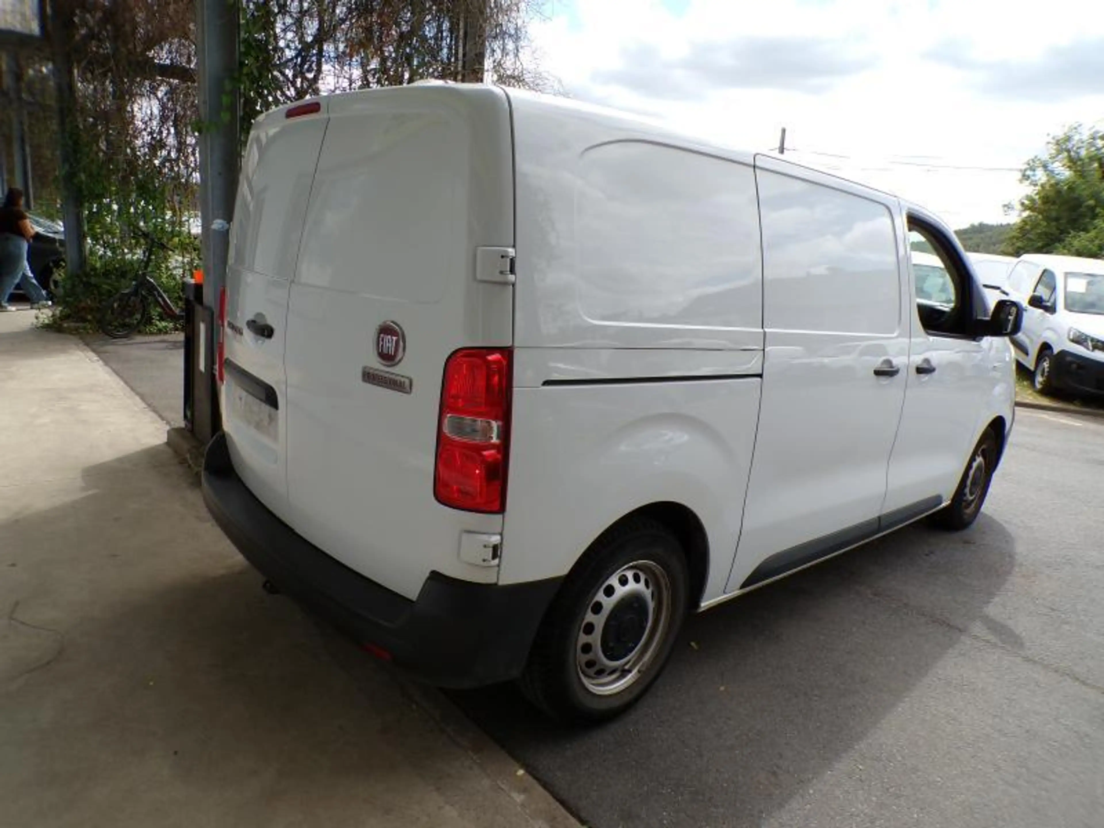 Fiat Scudo 2.0 144cv Blanc 04/23 B.Auto Airco CarPlay — photo 4