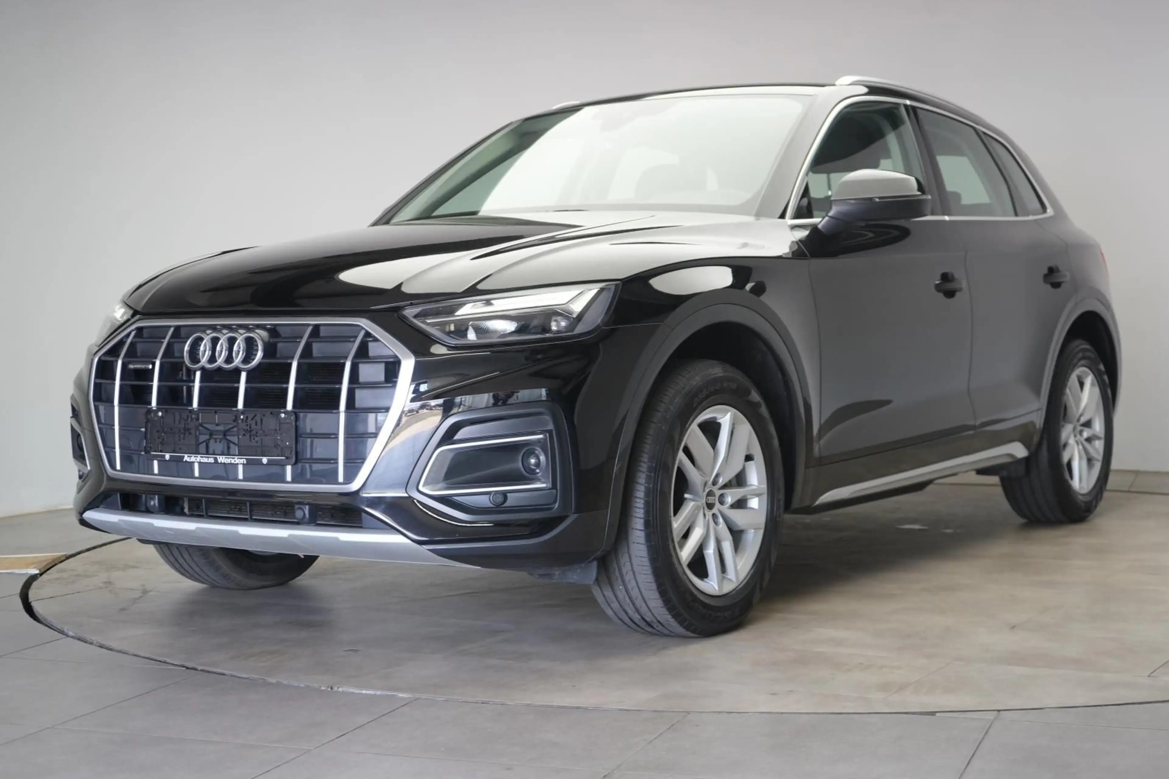 Audi Q5 40 TDI quattro S tronic Temp/Virtual/AHK/LED — photo 3
