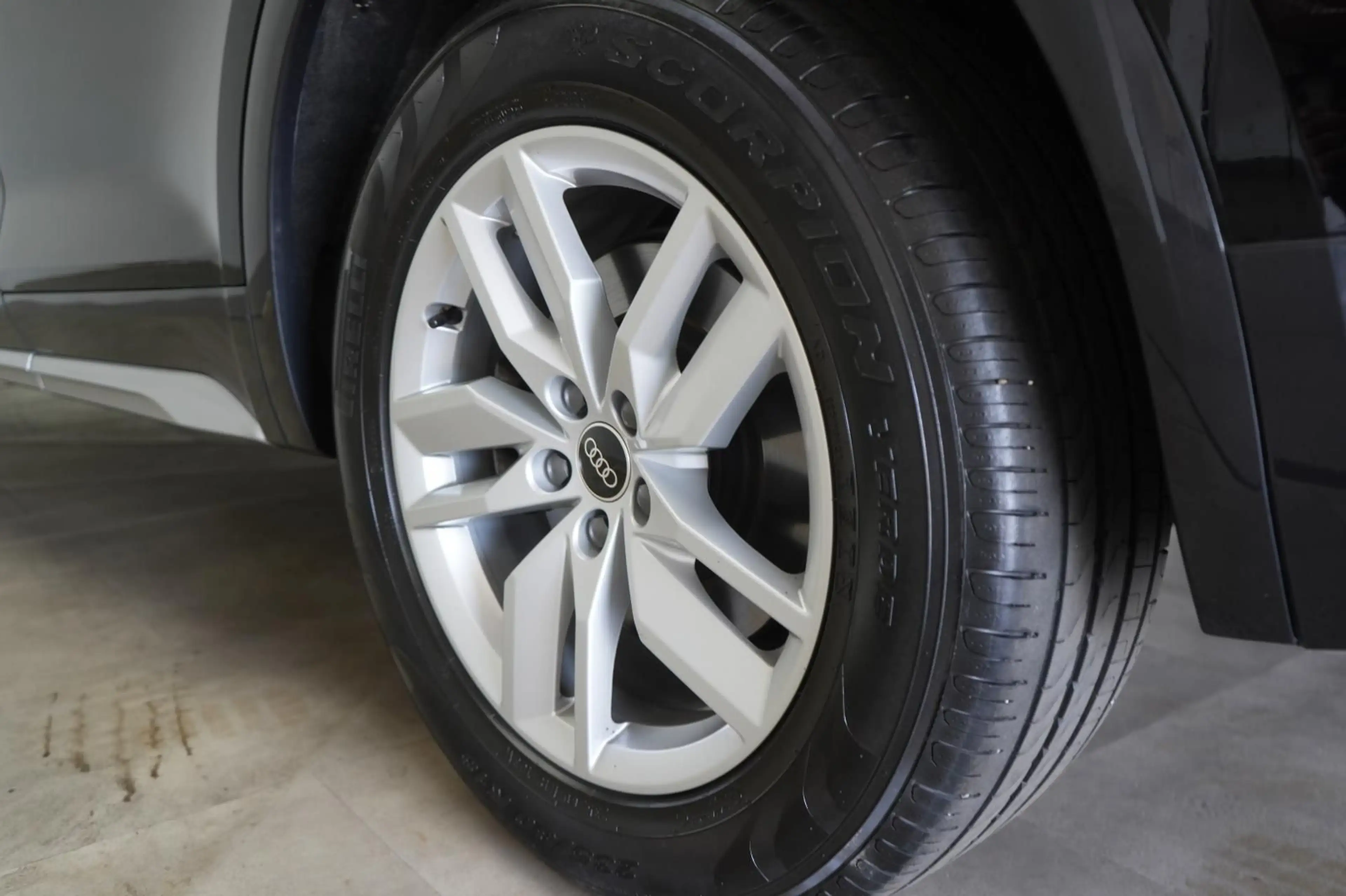 Audi Q5 40 TDI quattro S tronic Temp/Virtual/AHK/LED — photo 12