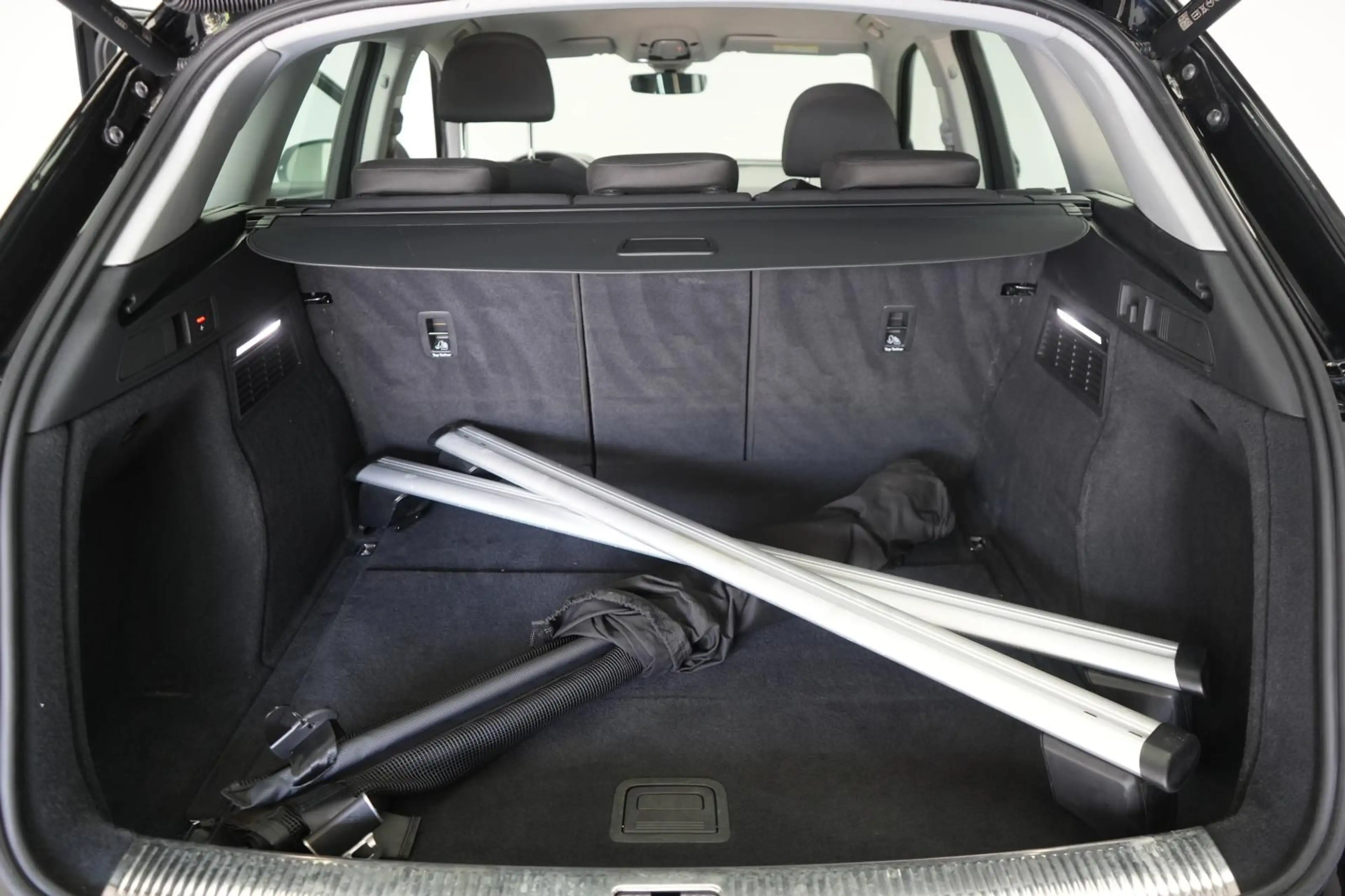 Audi Q5 40 TDI quattro S tronic Temp/Virtual/AHK/LED — photo 8