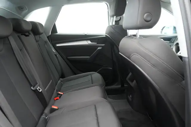Audi Q5 view 20