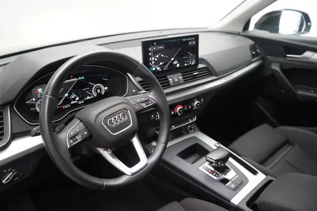 Audi Q5 view 26