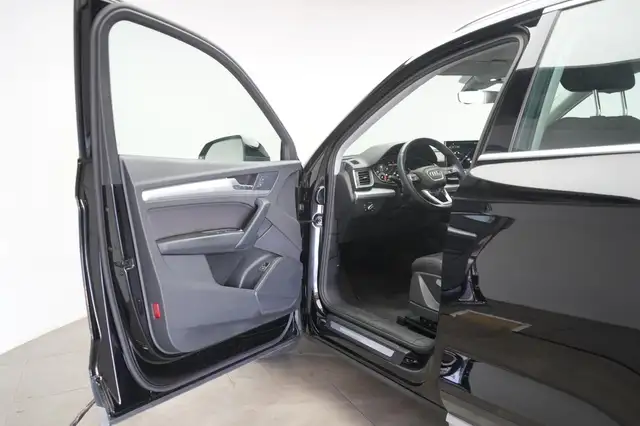 Audi Q5 view 24