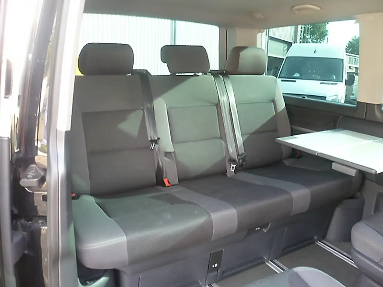 VOLKSWAGEN T5.1 MULTIVAN 2.0 TDI 179CH - TEAM - BVA - 7 PLACES - CAMÉRA DE RECUL - ATTELAGE FIXE - HISTORIQUE ENTRETIEN COMPLET