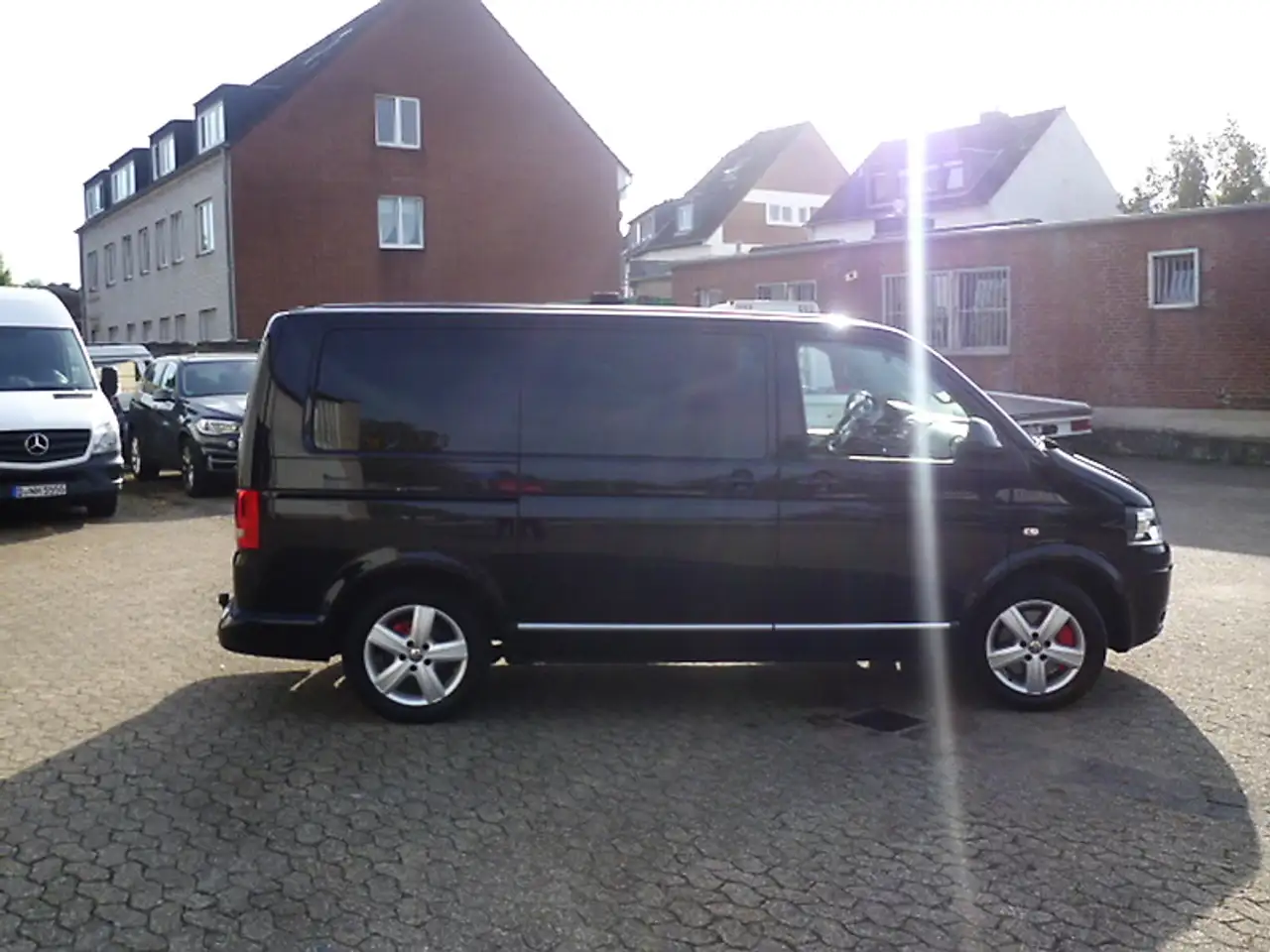 VOLKSWAGEN T5.1 MULTIVAN 2.0 TDI 179CH - TEAM - BVA - 7 PLACES - CAMÉRA DE RECUL - ATTELAGE FIXE - HISTORIQUE ENTRETIEN COMPLET