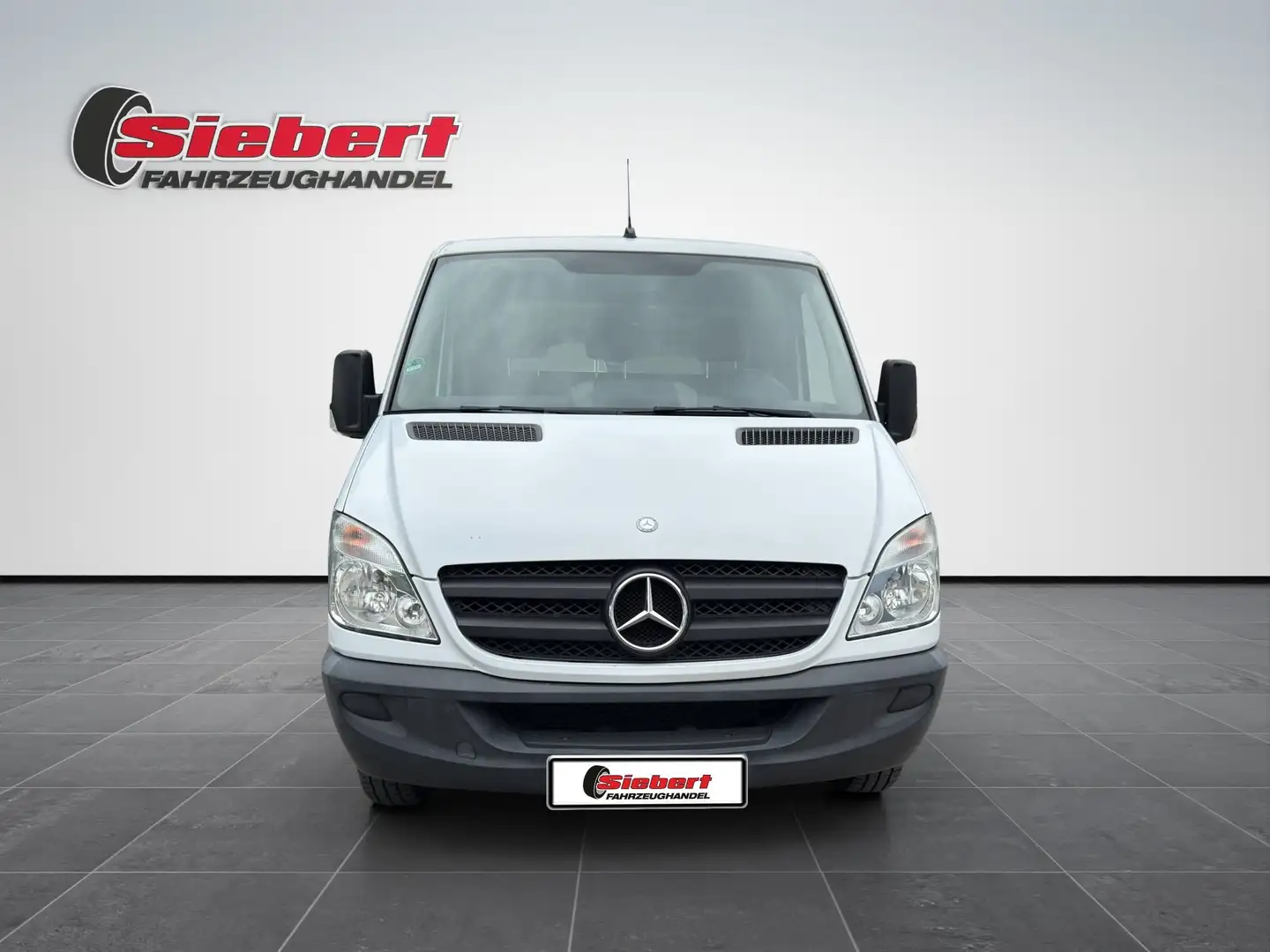 Mercedes-Benz Sprinter 211CDI L2H1 Blanc - 2