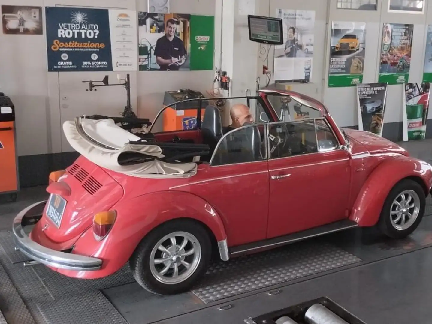Volkswagen Käfer Maggiolone 1303 cabrio Rosso - 2
