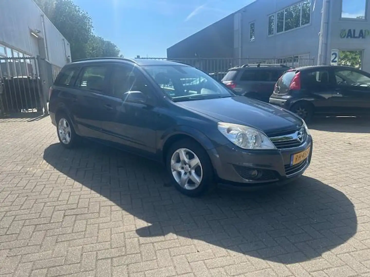Opel Astra Wagon 1.6 Business Bleu - 2