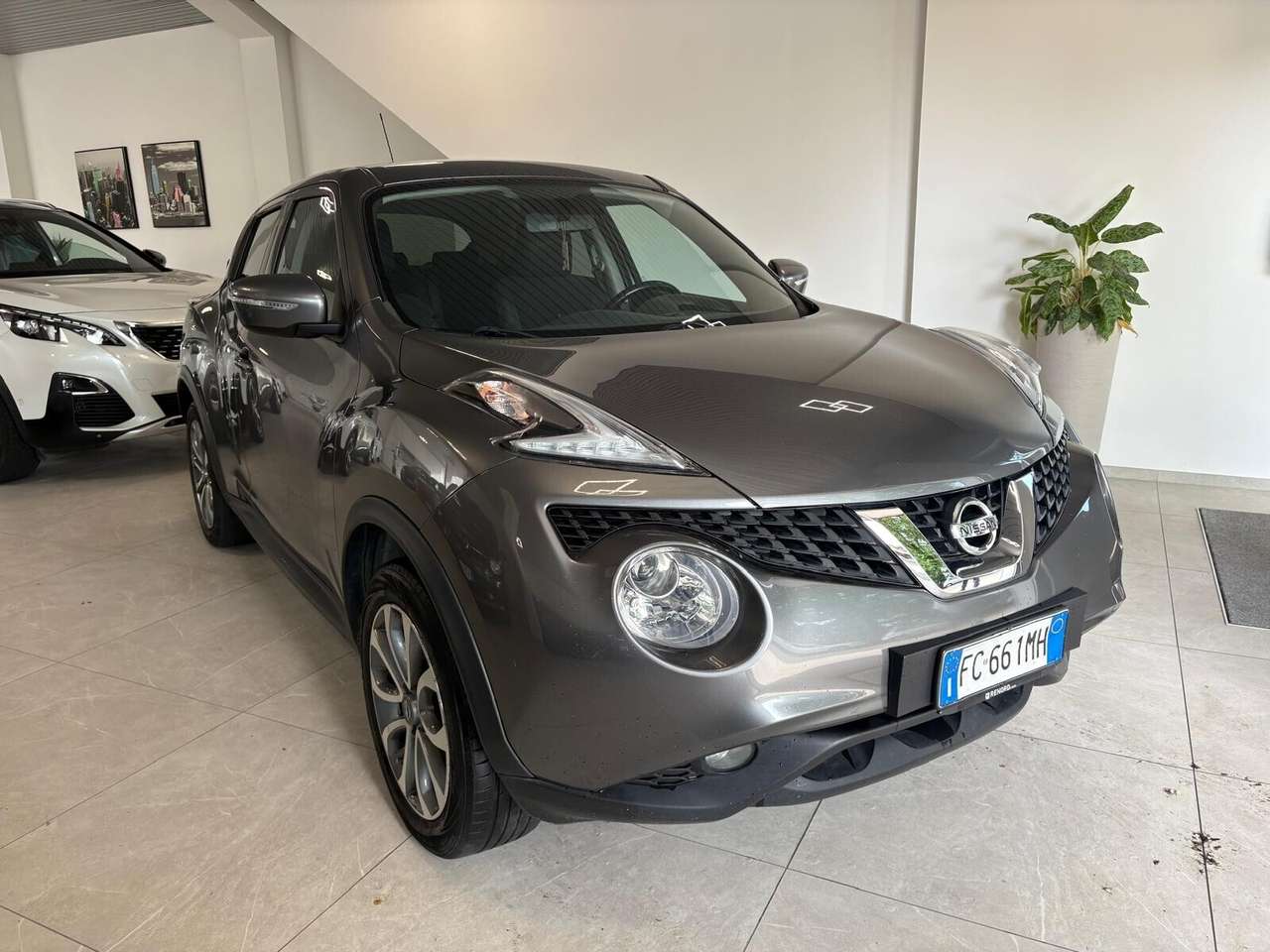 Nissan Juke Juke 1.6 DIG-T 190 Xtronic 4WD Tekna