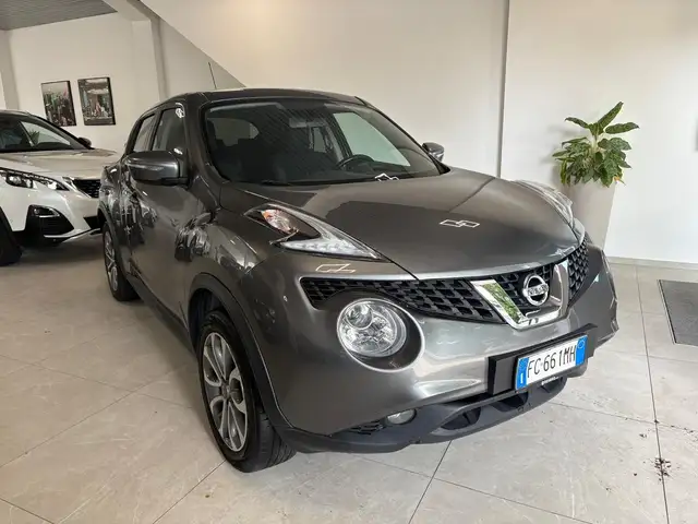 2017 Nissan Juke in Grey for sale