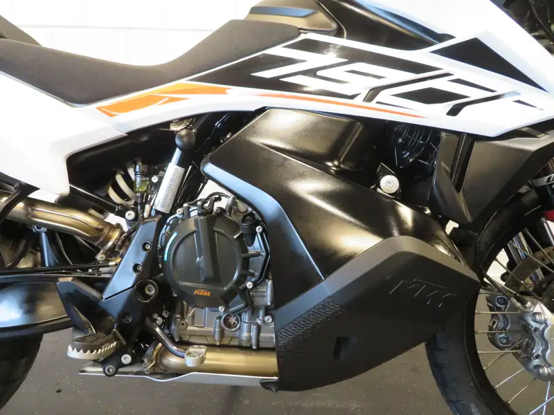 KTM 790 Adventure - foto 5