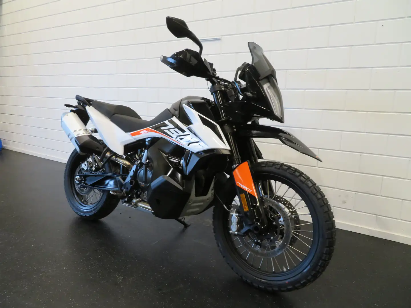 KTM 790 Adventure NIEUWSTAAT!! HISTORIE Bílá - 2