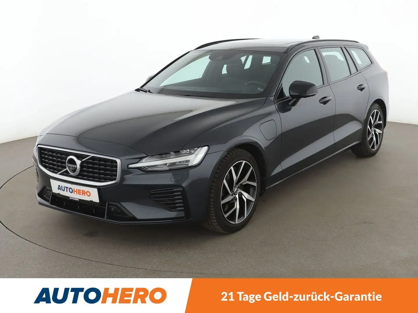 Volvo V60 2.0 T6 Plug-in Hybrid R Design AWD Grau - 1
