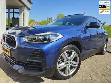 XDrive25e High Executive panoramadak
