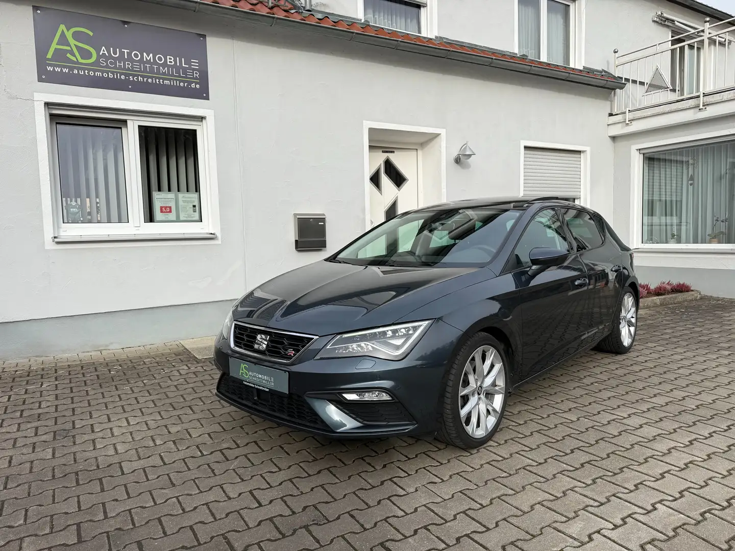 SEAT Leon FR DSG PANO LED CARPLAY VIRTUAL BEATS 18" Grau - 1