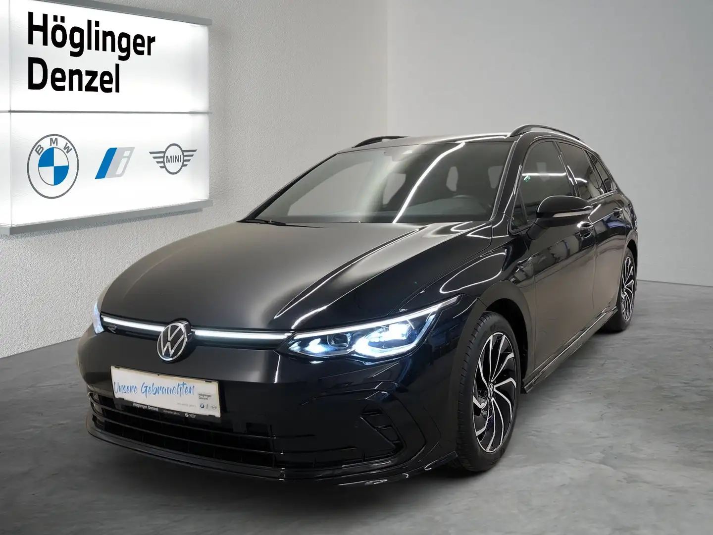 Volkswagen Golf Variant 1,5 eTSI 130 R-Li Schwarz - 1