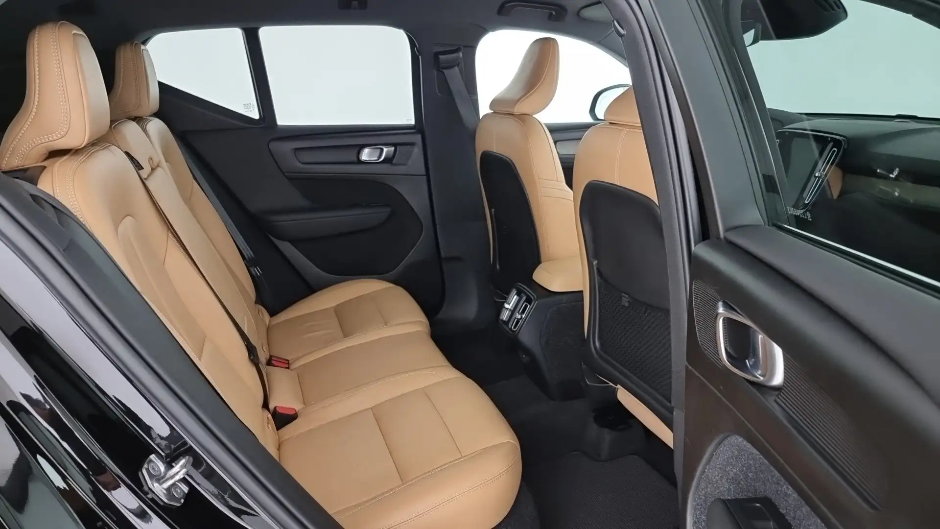 Volvo XC40 D3 AWD Geartronic Inscription Schwarz - 2