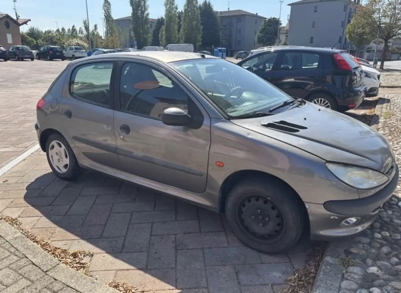 Peugeot 206 5p 1.1 XR, foto 3