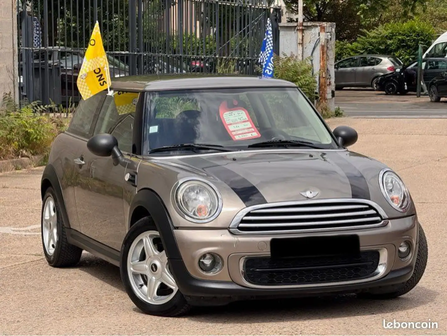 MINI One D 1.6D 90CV année 11-2011 107.000KM Certifié Garan Бежевый  - 2