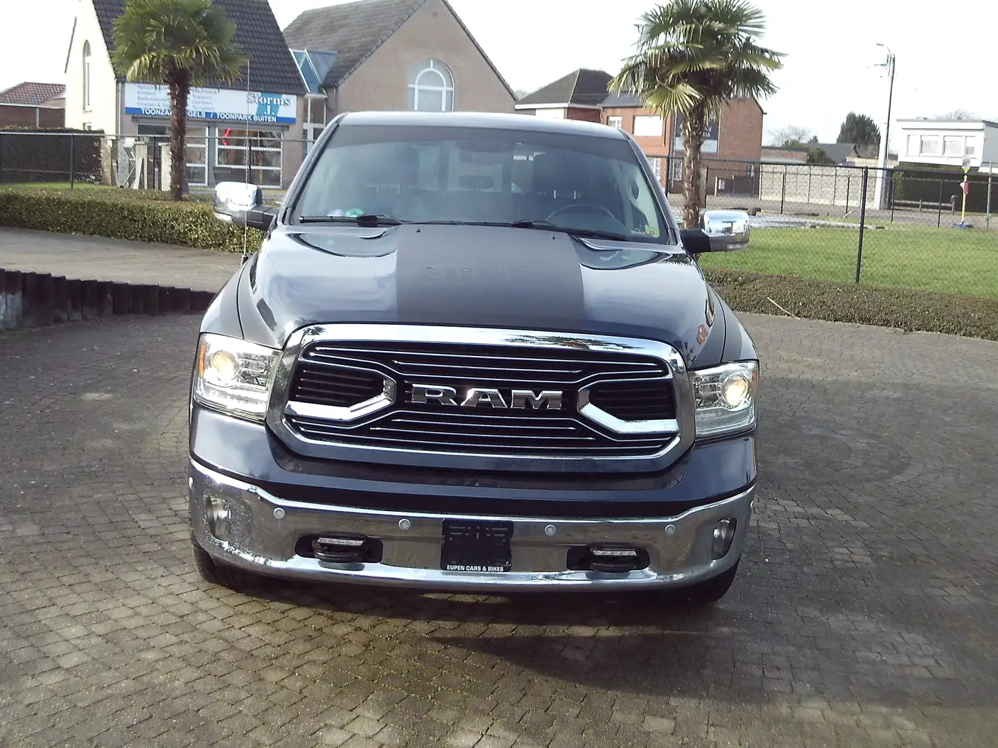 Dodge RAM 500 HEMI 5.7 DUB.CABINE MET LPI GAS.FULL OPTIE.. Zwart - 2
