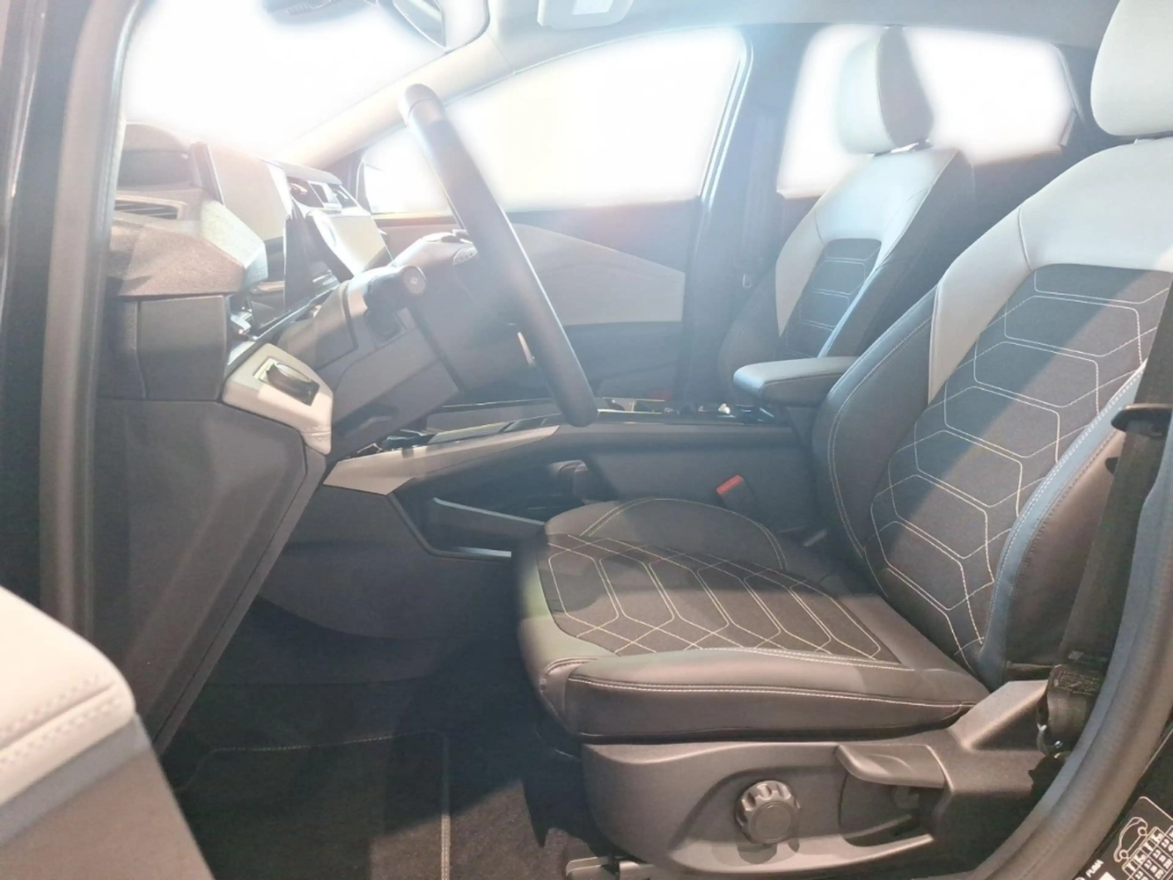 Ford Puma Premium FWD *Temp*SHZ*Keyless Entry* — photo 7