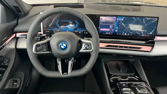 BMW i5 xDrive40 Ansicht 13