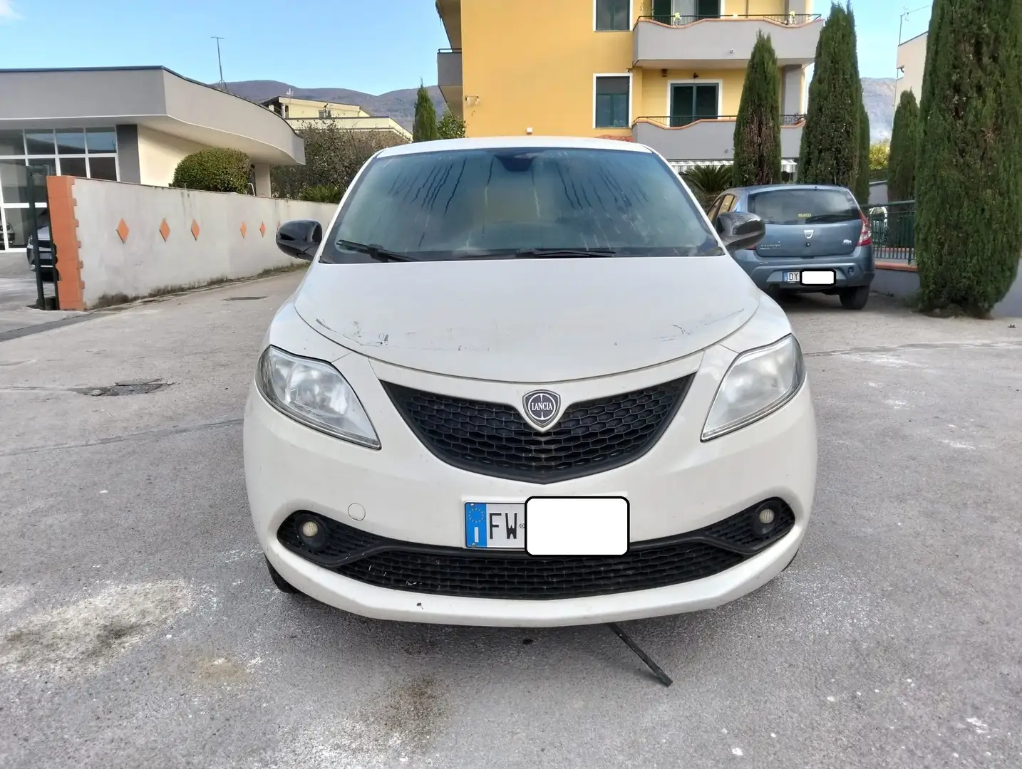 Lancia Ypsilon 1.2 Benzina + Gpl SINISTRATA Blanco - 2