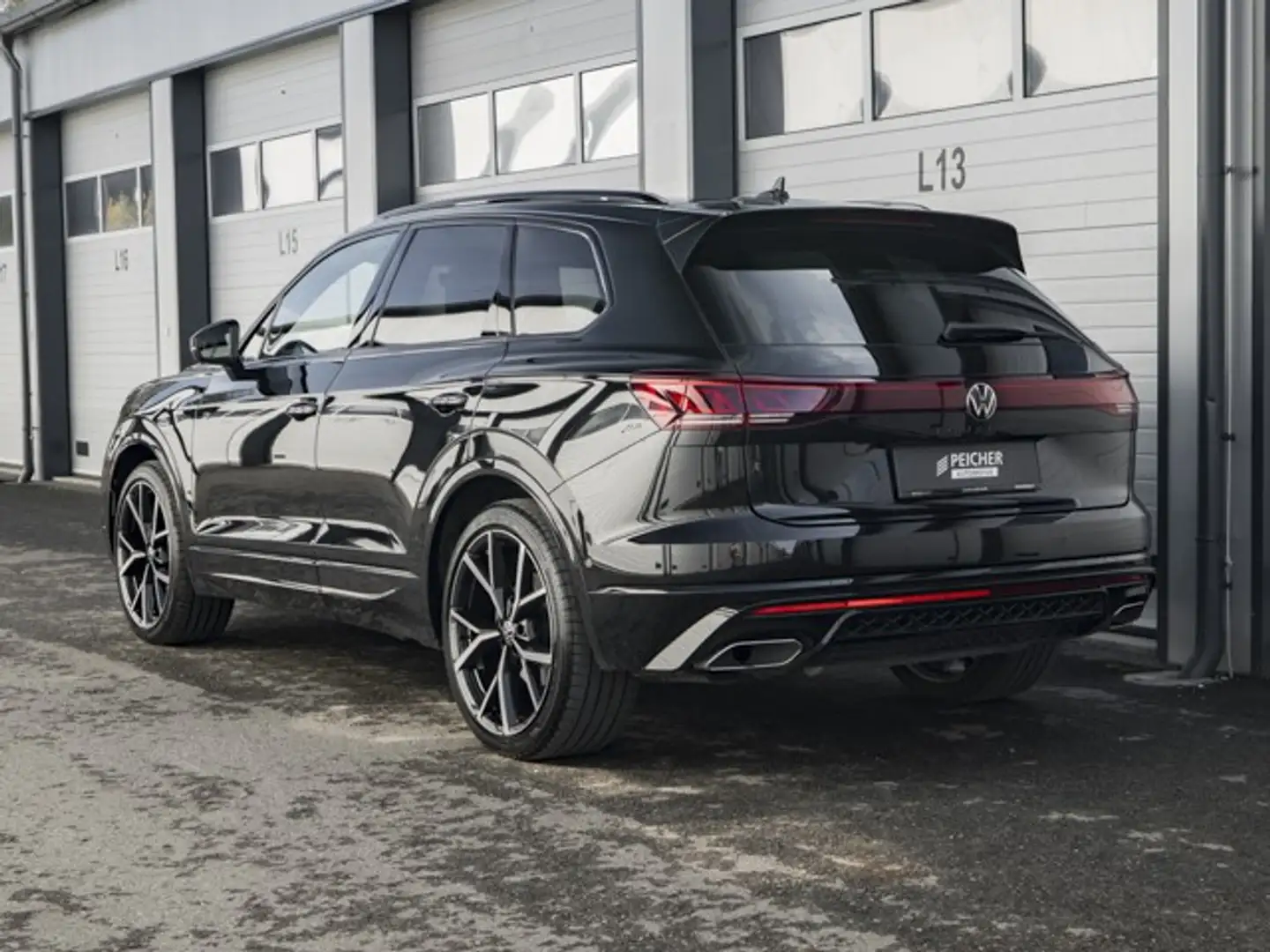 Volkswagen Touareg 4Motion V6 TDI SCR R-Line Aut. | BESTPREIS Schwarz - 2