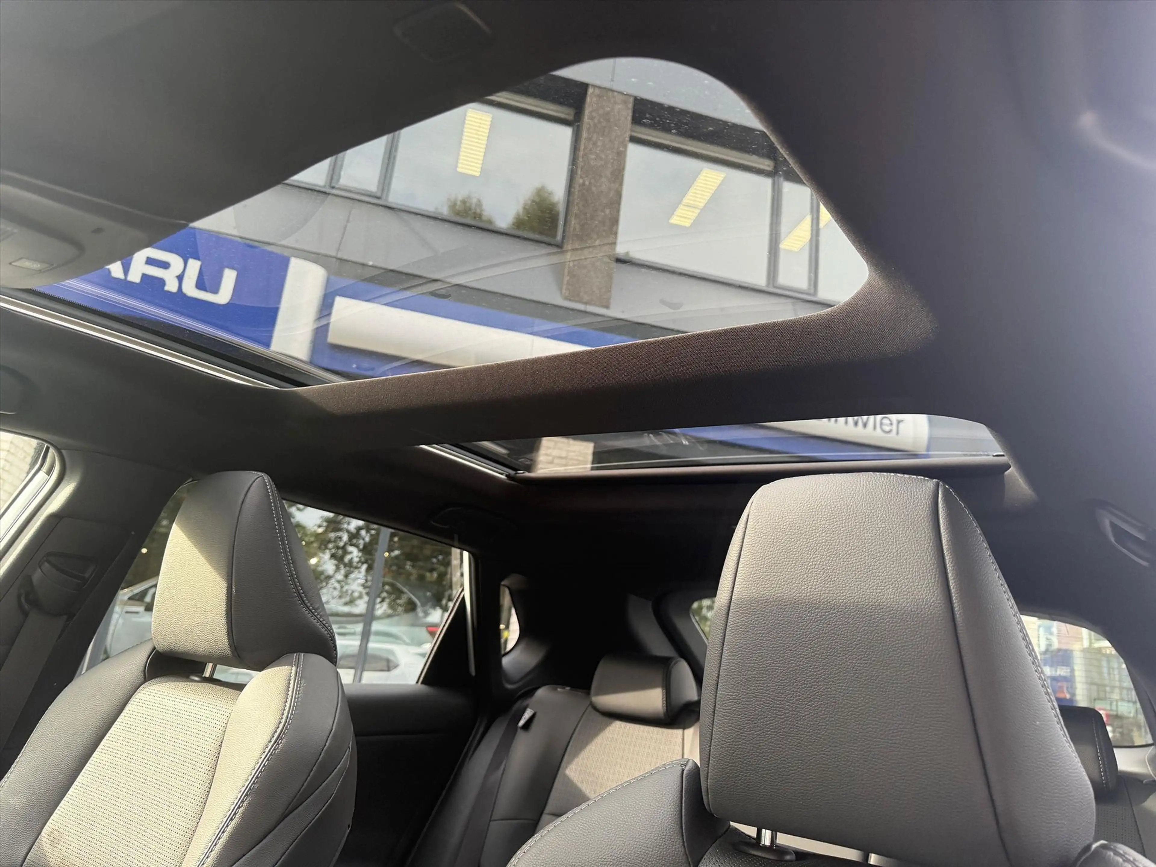 Subaru Solterra 71,4 kWh 218pk AWD Sky Package | 1e eigenaar | 8 j — photo 25