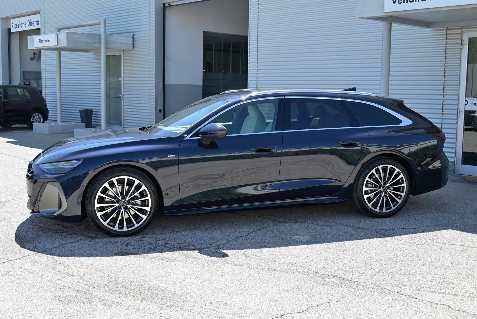 Audi A6 Avant 2.0 Tdi 204cv S-tronic S-line edition Blu/Azzurro - 2