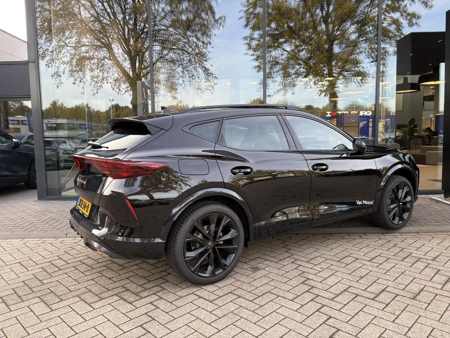 CUPRA Formentor 1.5 TSI e-Hybrid Business 204 PK | Eclips Pack | P Noir - 2