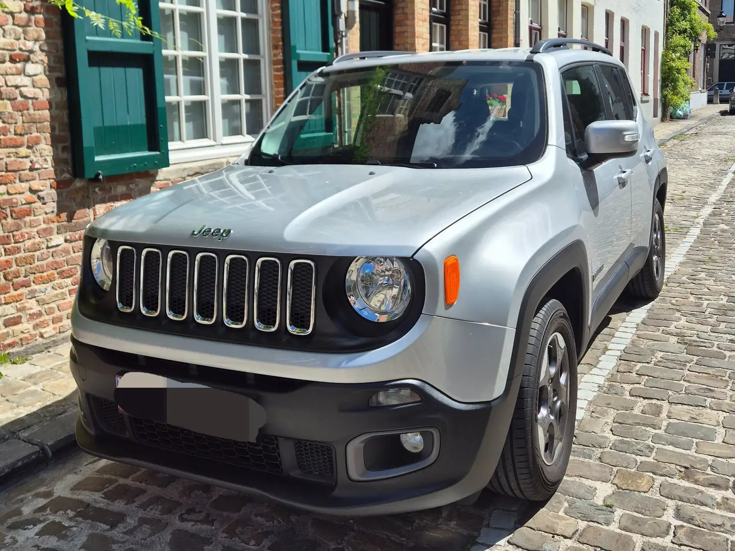Jeep Renegade Renegade 1.4 MultiAir Longitude Zilver - 1