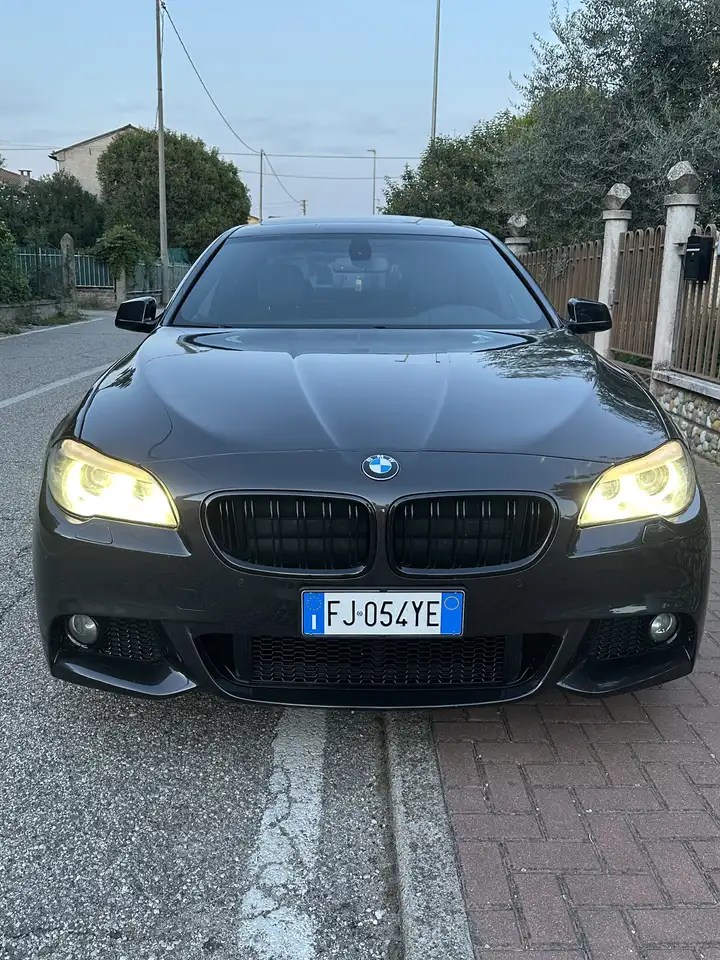 BMW 530 530d M Sport — photo 1 of 10