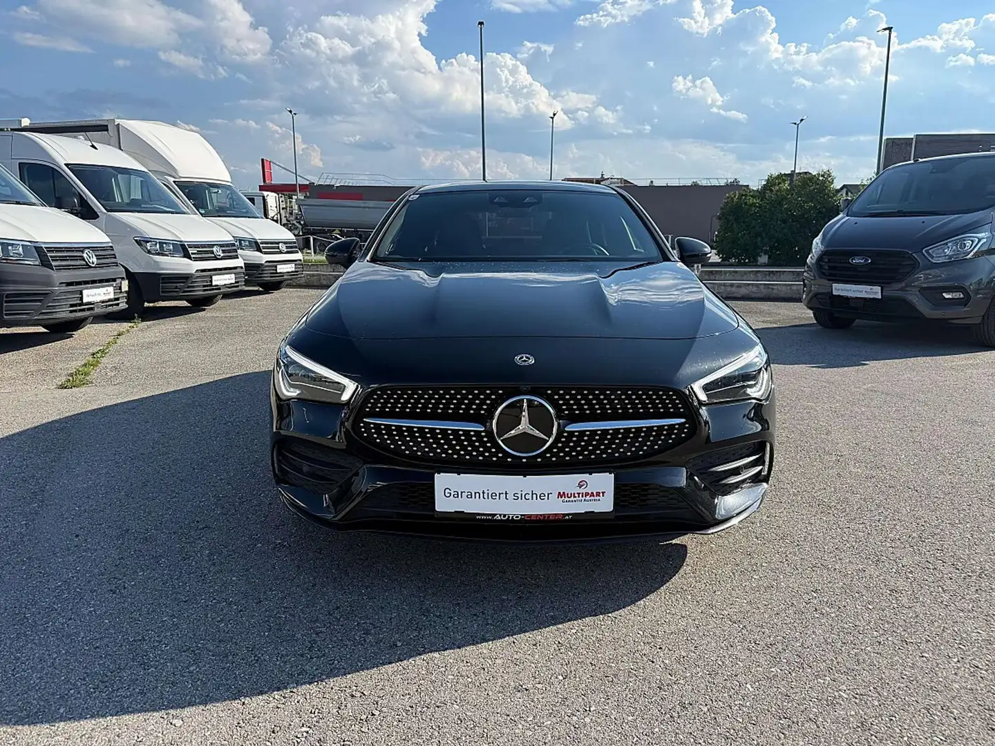 Mercedes-Benz CLA 200 AMG Line OPF (EURO 6d-TEMP) Schwarz - 2