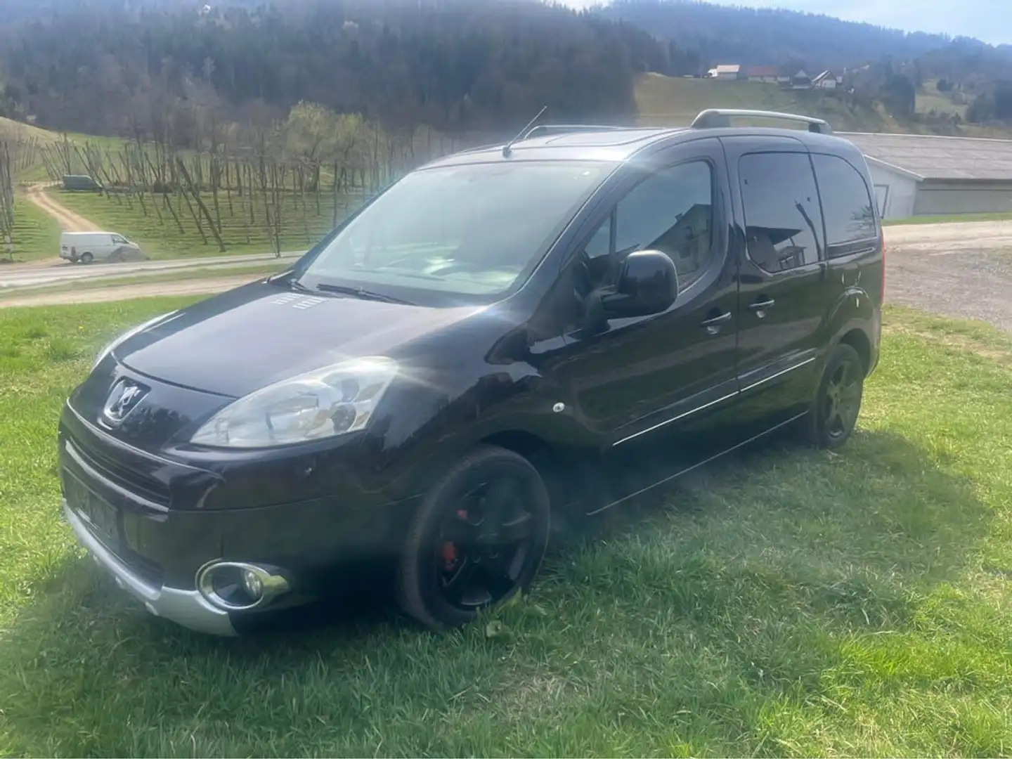 Peugeot Partner Partner Freeway Plus 1,6 HDi 90 Freeway Plus, Pickerl neu! Schwarz - 1