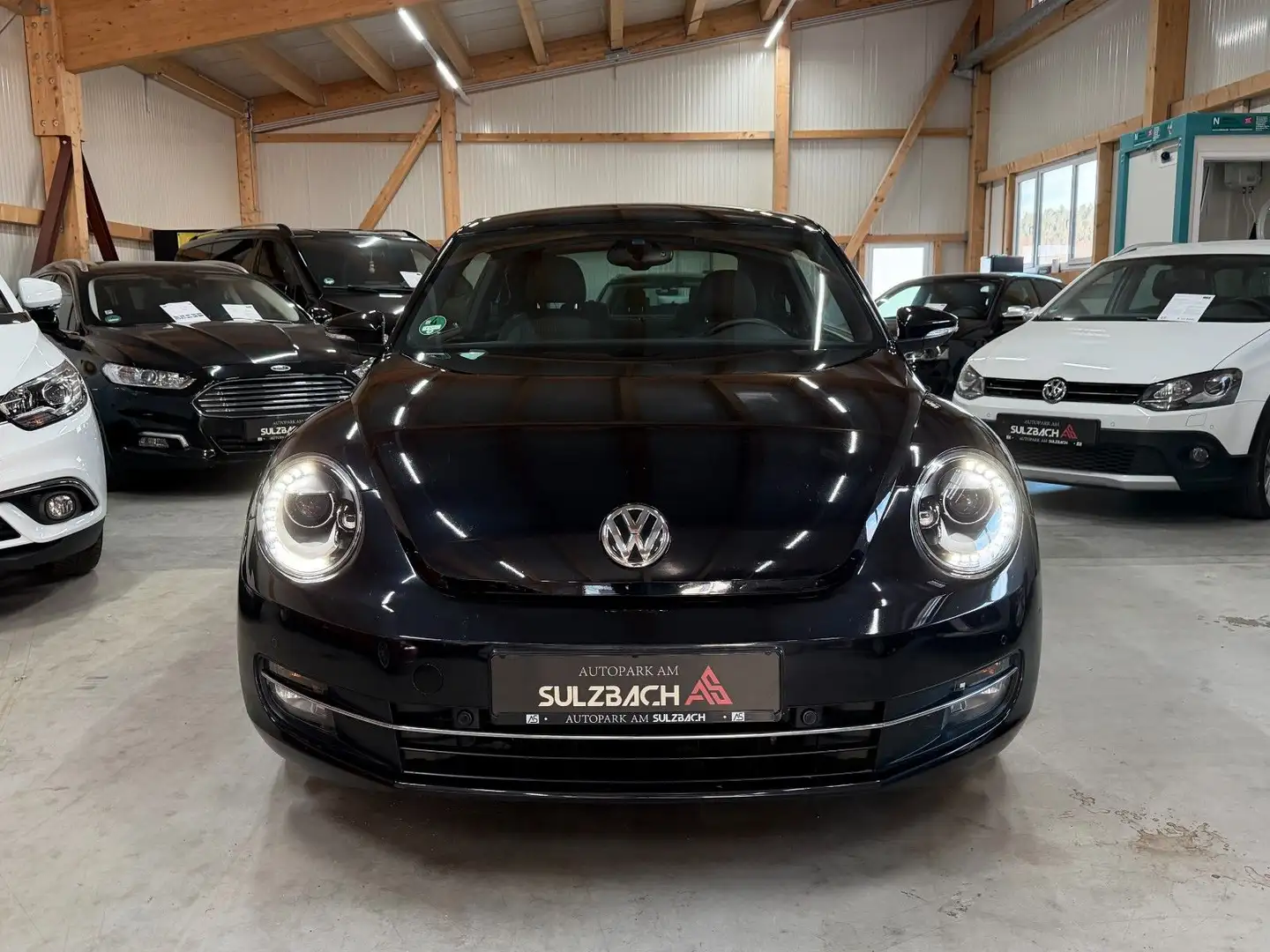 Volkswagen Beetle Lim. Design/SHZ/XENON/PDC/NAVI Schwarz - 2