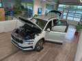 Skoda Karoq Style 1,5TSI DSG*AHK*NAV*LED*R-KAM*4SEASON Weiß - thumbnail 2