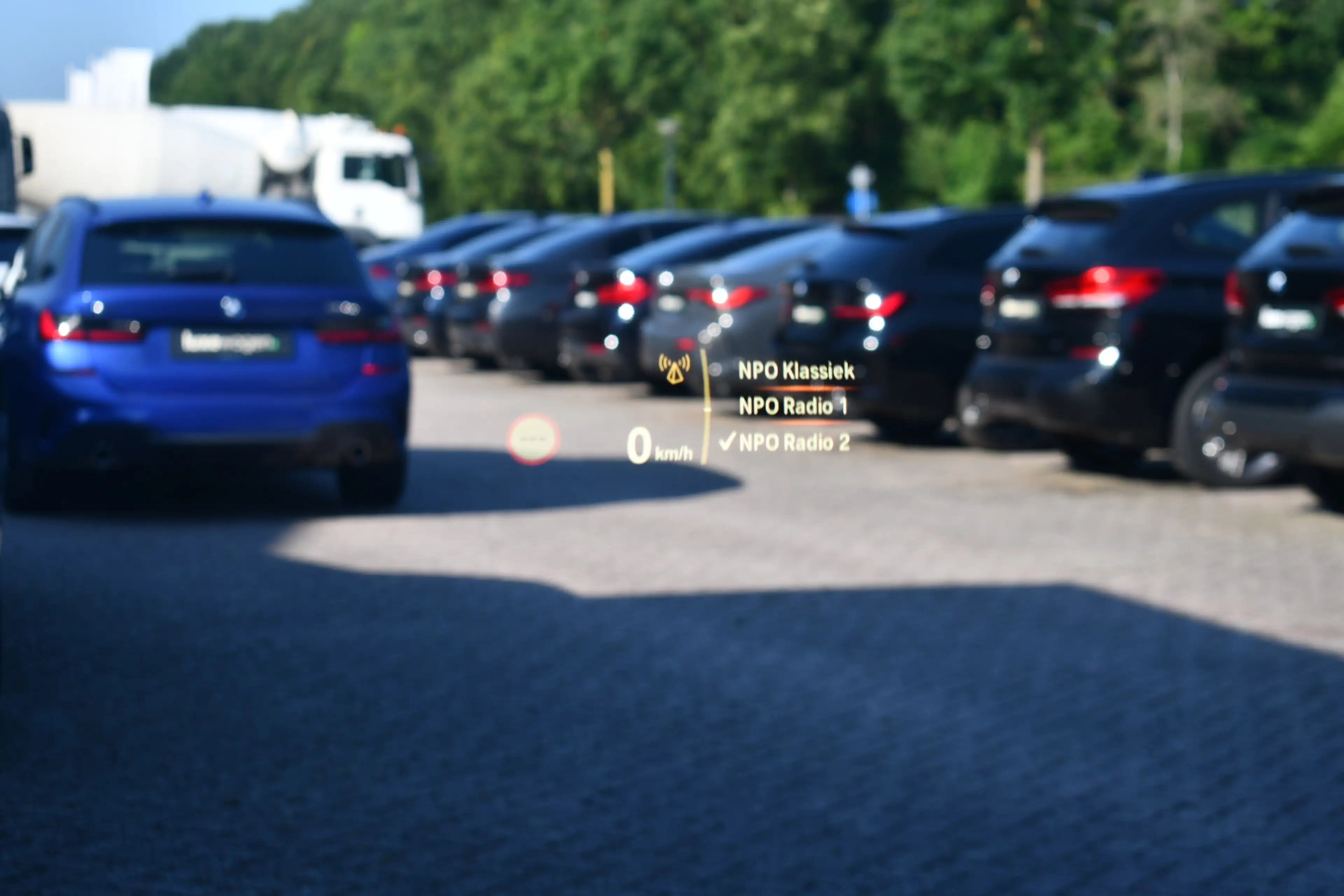 BMW X2 xDrive25e M-Sport Pano HUD ACC Camera 19inch Shado — photo 18