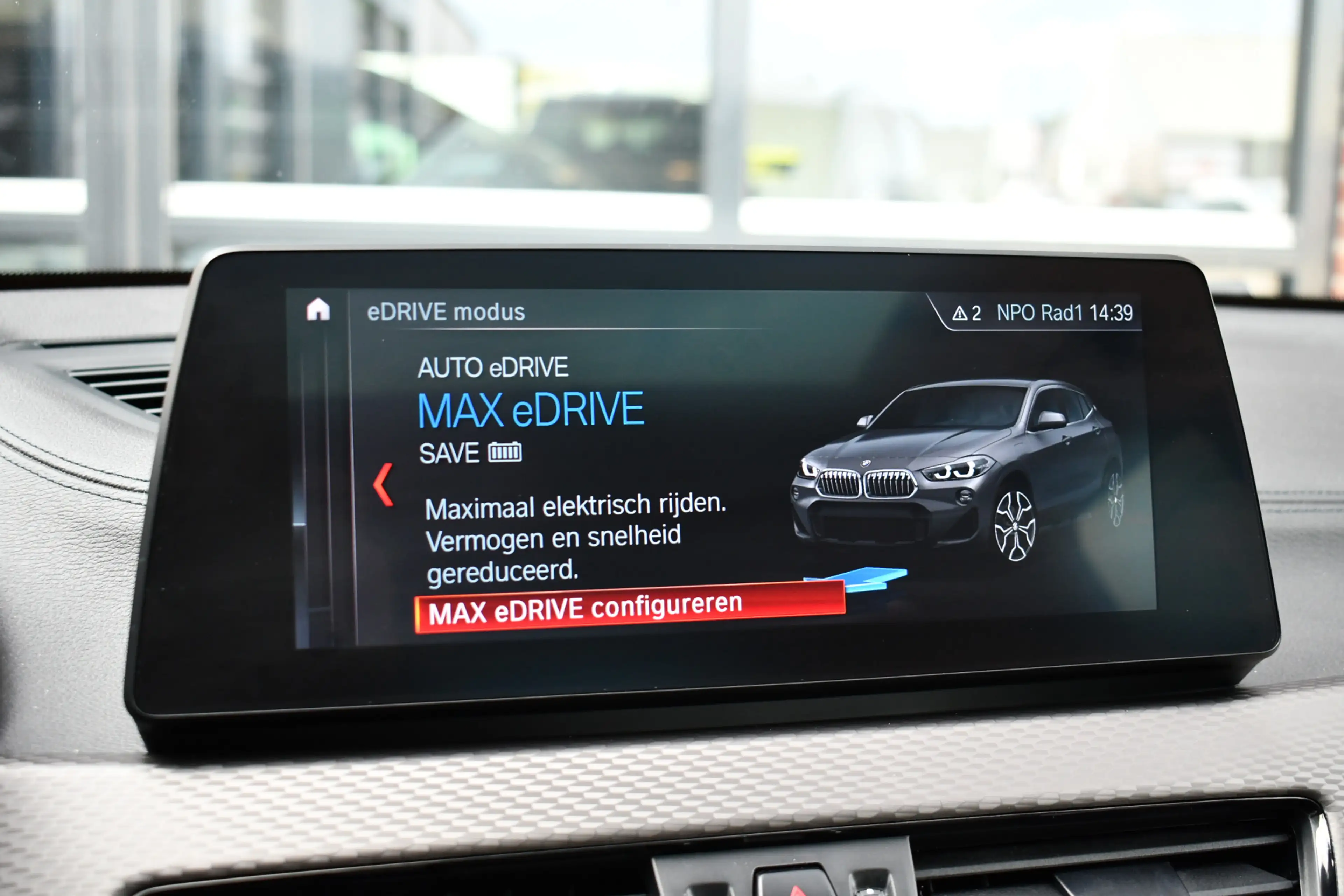 BMW X2 xDrive25e M-Sport Pano HUD ACC Camera 19inch Shado — photo 46