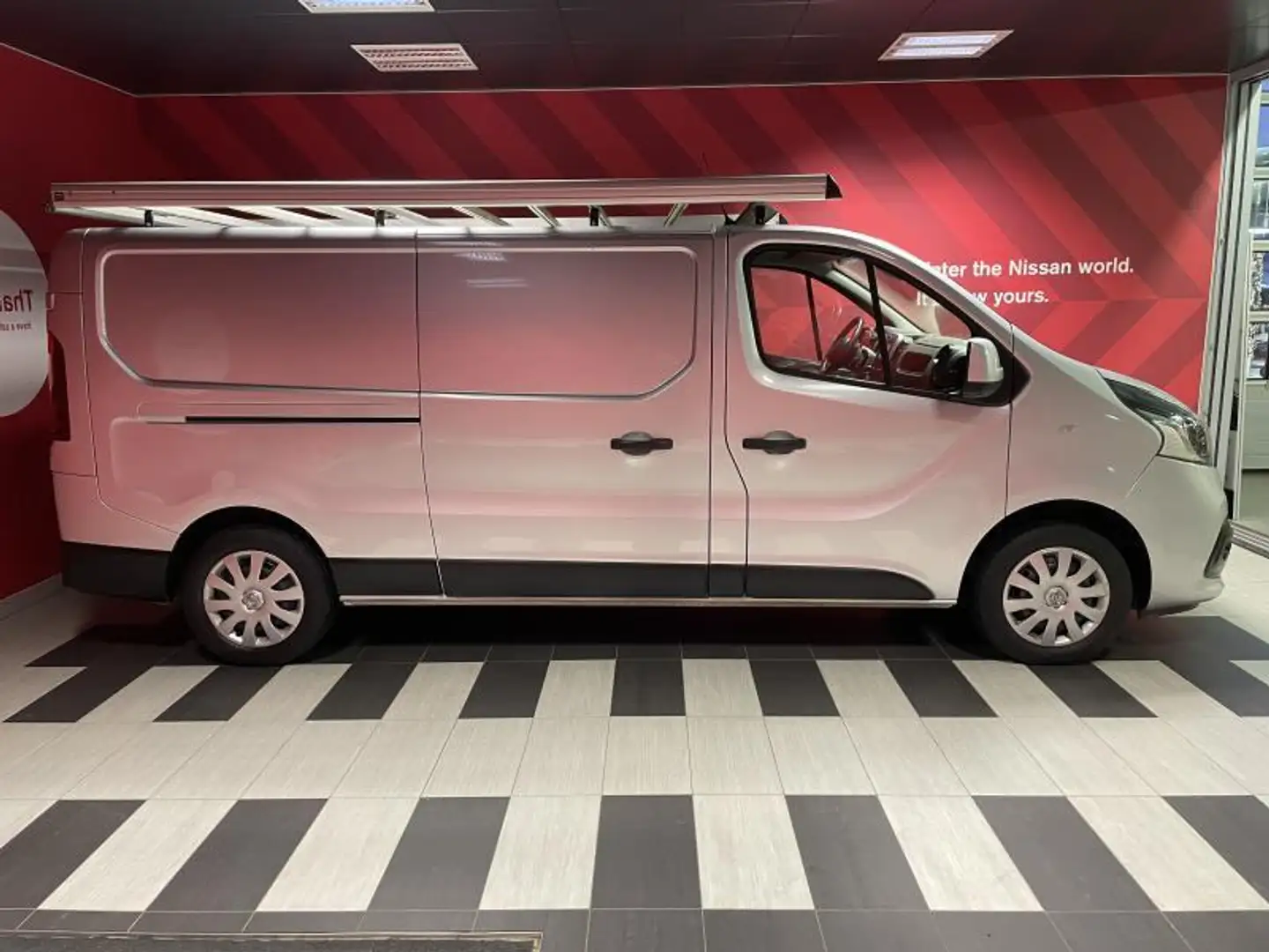 Nissan NV300 Optima Navi Argent - 2