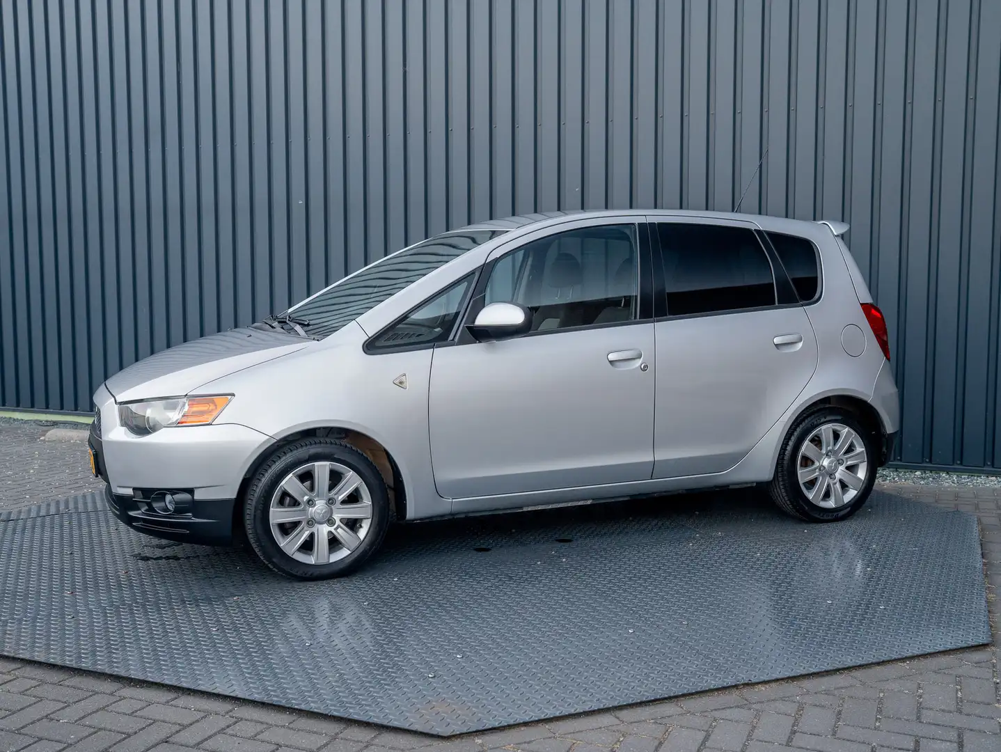 Mitsubishi Colt 1.3 Intro Edition | Airco | Cruise Control | Prijs Grijs - 2