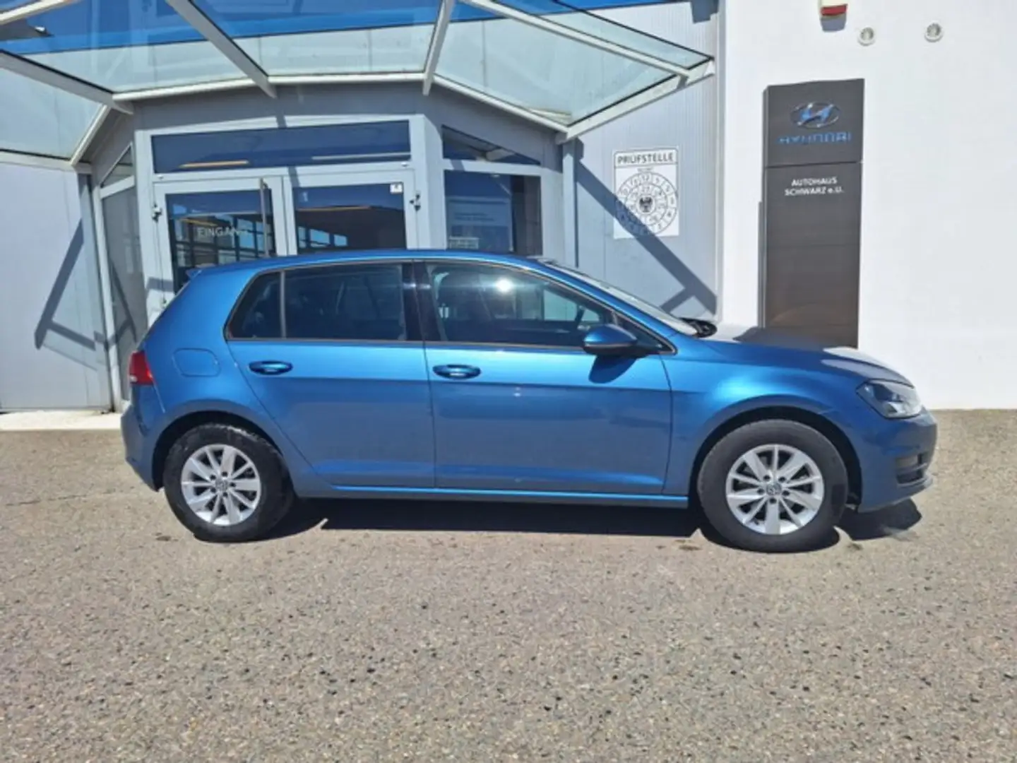 Volkswagen Golf Comfortline 1,2 TSI Blau - 2