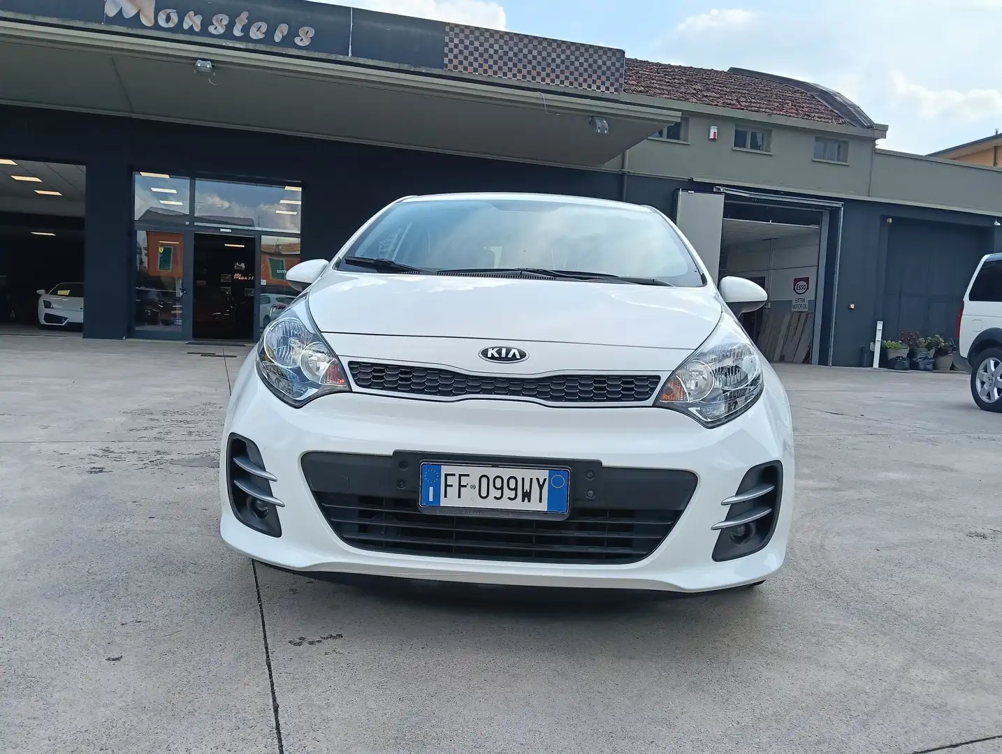 Kia Rio Rio III 5p 1.1 crdi Cool Techno Pack E6 Blanco - 1