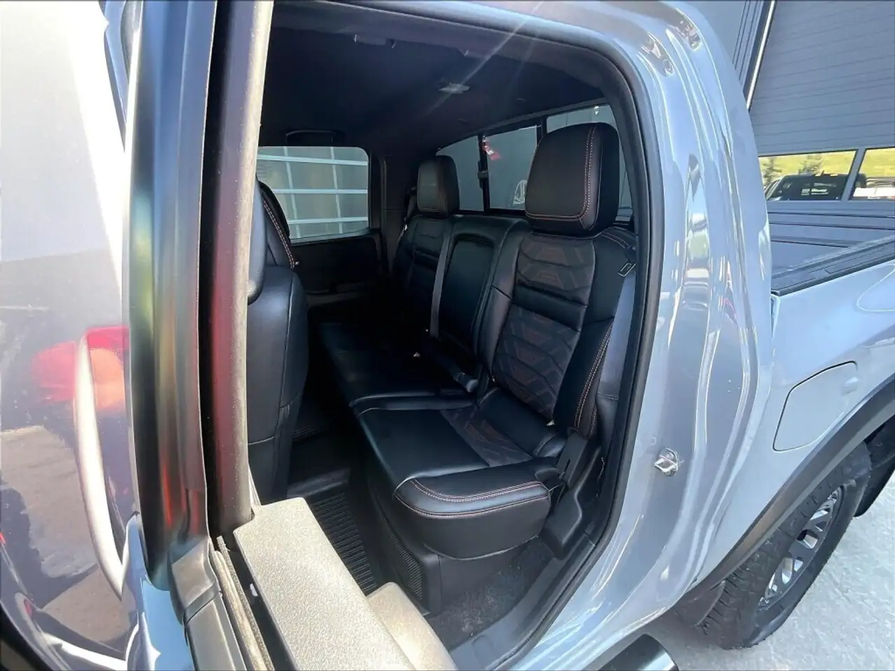 Nissan Frontier снимка Nissan Frontier