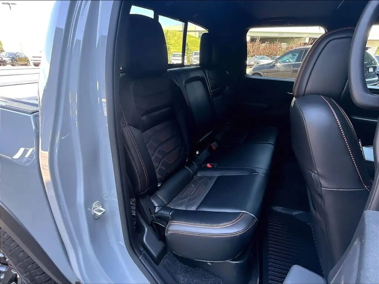 Nissan Frontier снимка Nissan Frontier