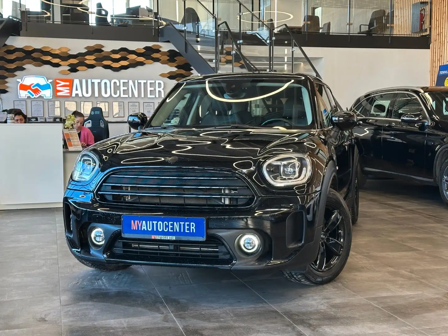 MINI One Countryman *2. Hand*Klima*SHZ*Navi*Freisprech Schwarz - 1