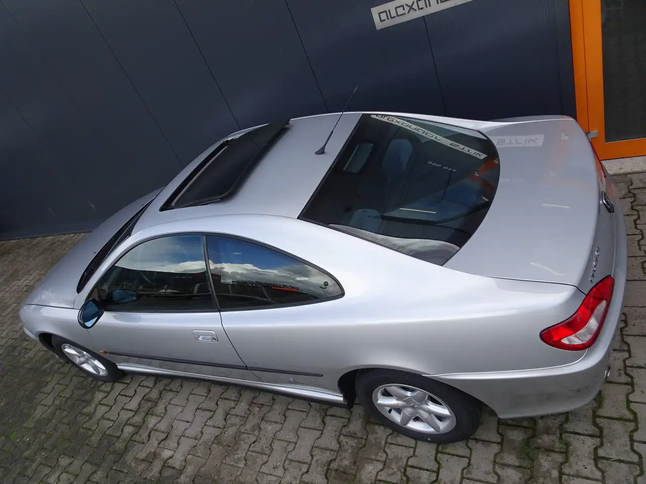 Peugeot 406 Coupe 2.0V16 Pininfarina zeer lage km stand, foto 5