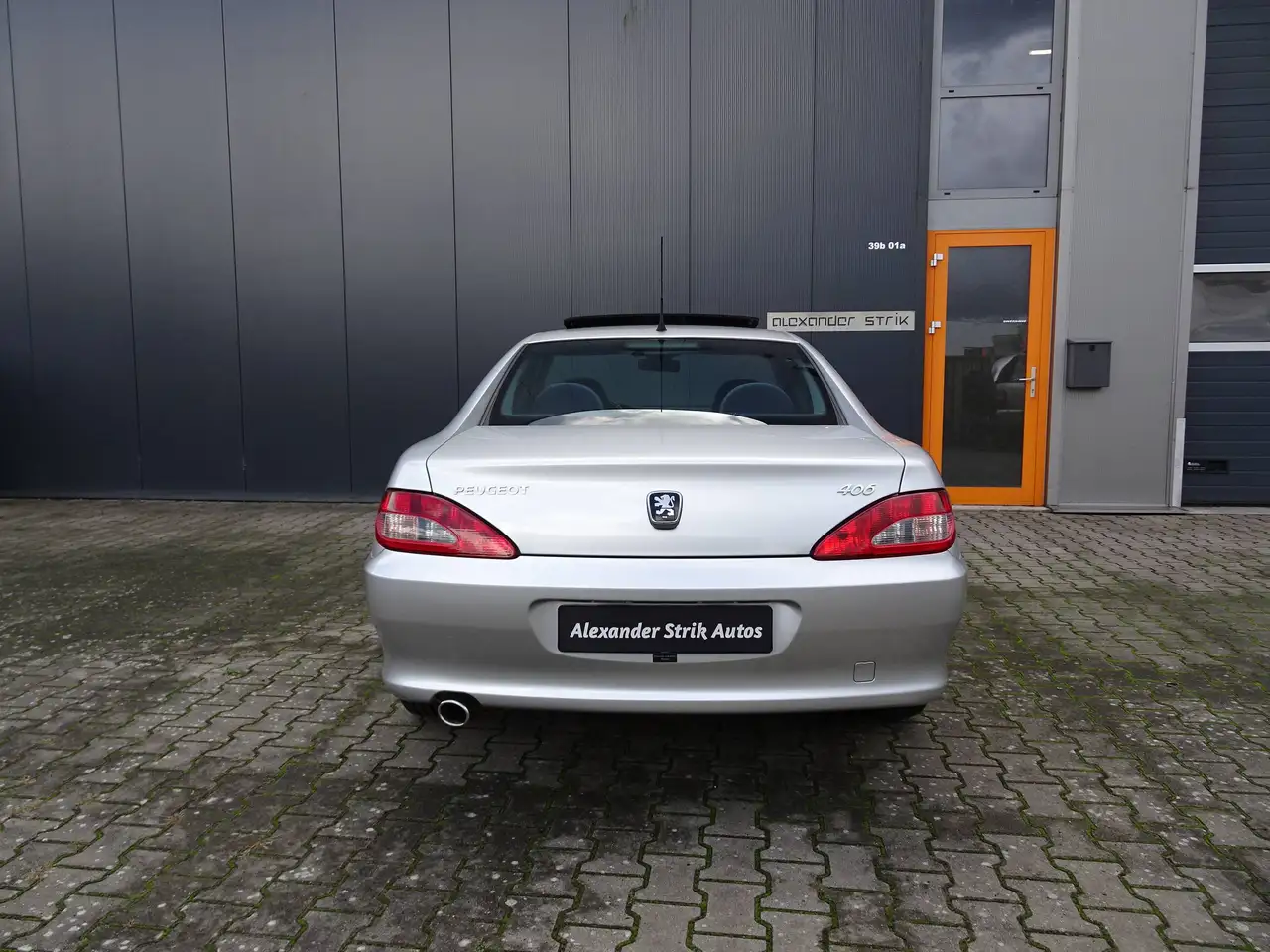 Peugeot 406 Coupe 2.0V16 Pininfarina zeer lage km stand, foto 12